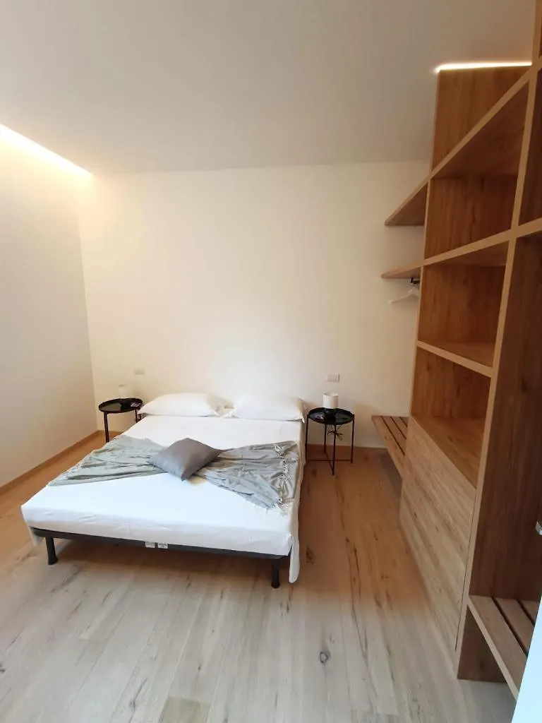 Casa Indipendenza Apartment Como Italy
